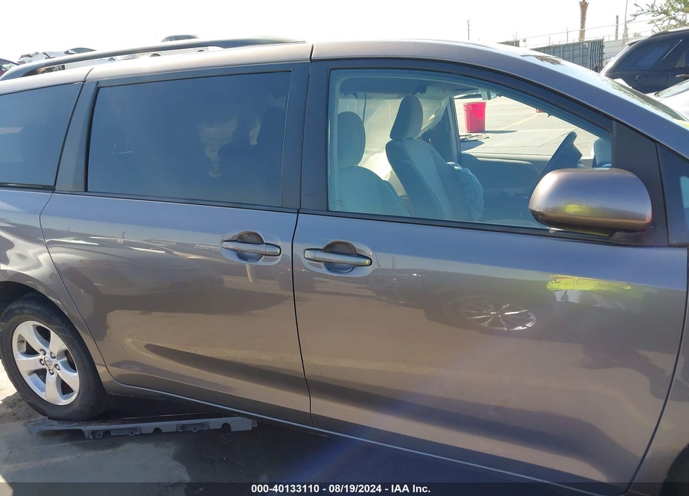 2015 TOYOTA SIENNA VIN: 5TDKK3DC7FS529282