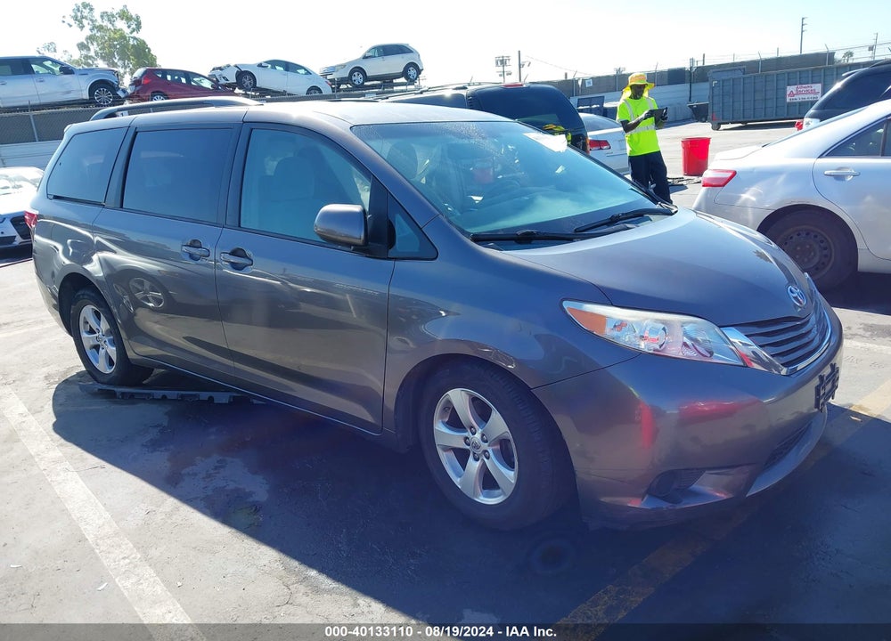 2015 TOYOTA SIENNA VIN: 5TDKK3DC7FS529282