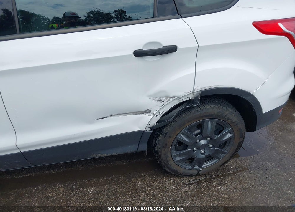 2015 FORD ESCAPE S VIN: 1FMCU0F72FUB89687