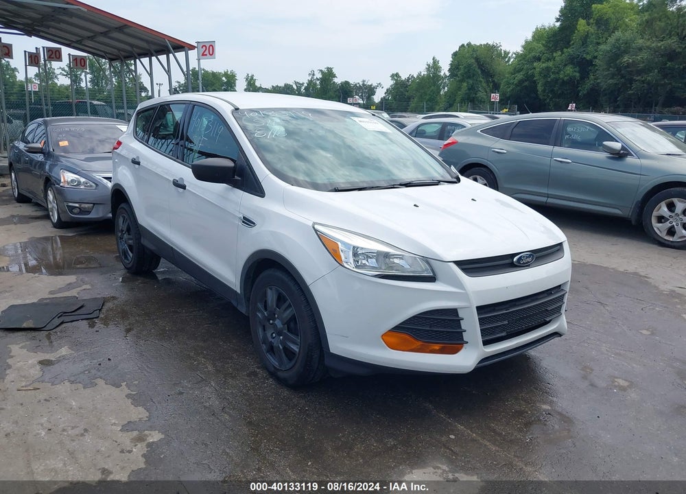 2015 FORD ESCAPE S VIN: 1FMCU0F72FUB89687