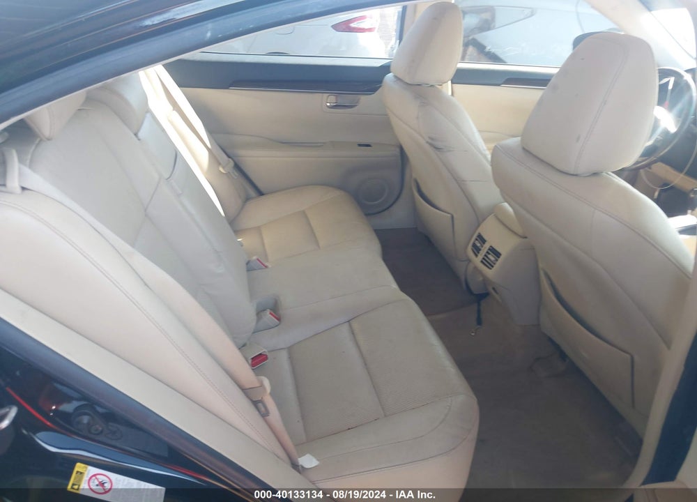2013 LEXUS ES 350 VIN: JTHBK1GG2D2055084