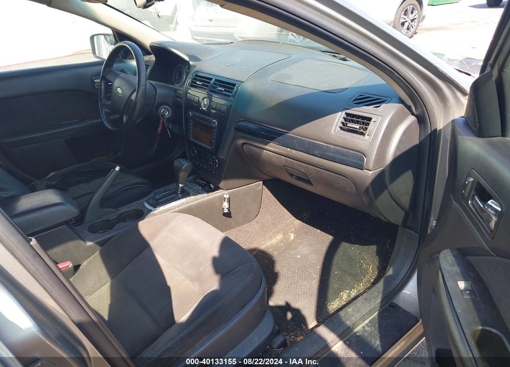 2008 FORD FUSION VIN: 3FAHP08138R256002