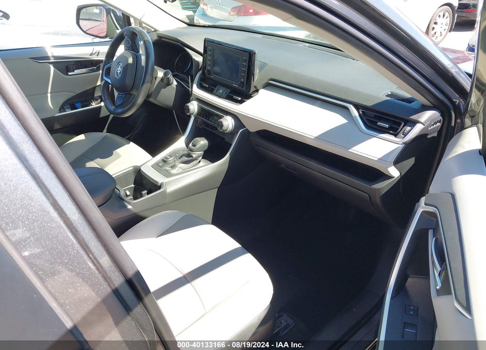 2022 TOYOTA RAV4 HYBRID XLE PREMIUM VIN: JTMB6RFV6ND078717