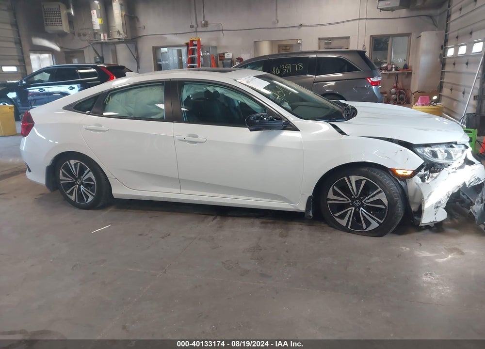 2018 HONDA CIVIC EX-T VIN: 19XFC1E3XJE003667
