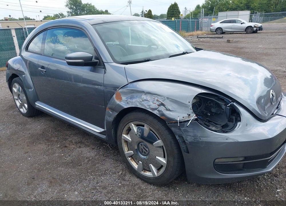 2012 VOLKSWAGEN BEETLE 2.5L VIN: 3VWJP7AT0CM611730