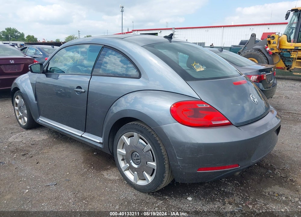 2012 VOLKSWAGEN BEETLE 2.5L VIN: 3VWJP7AT0CM611730