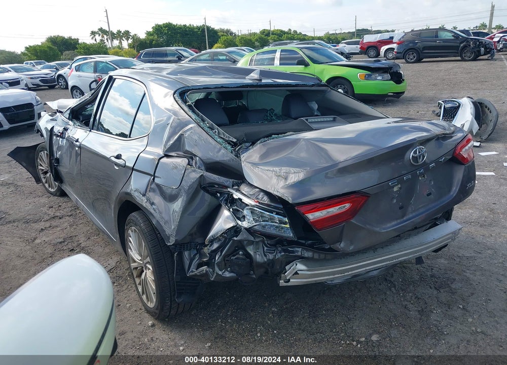 2020 TOYOTA CAMRY XLE VIN: 4T1F11AK2LU934523