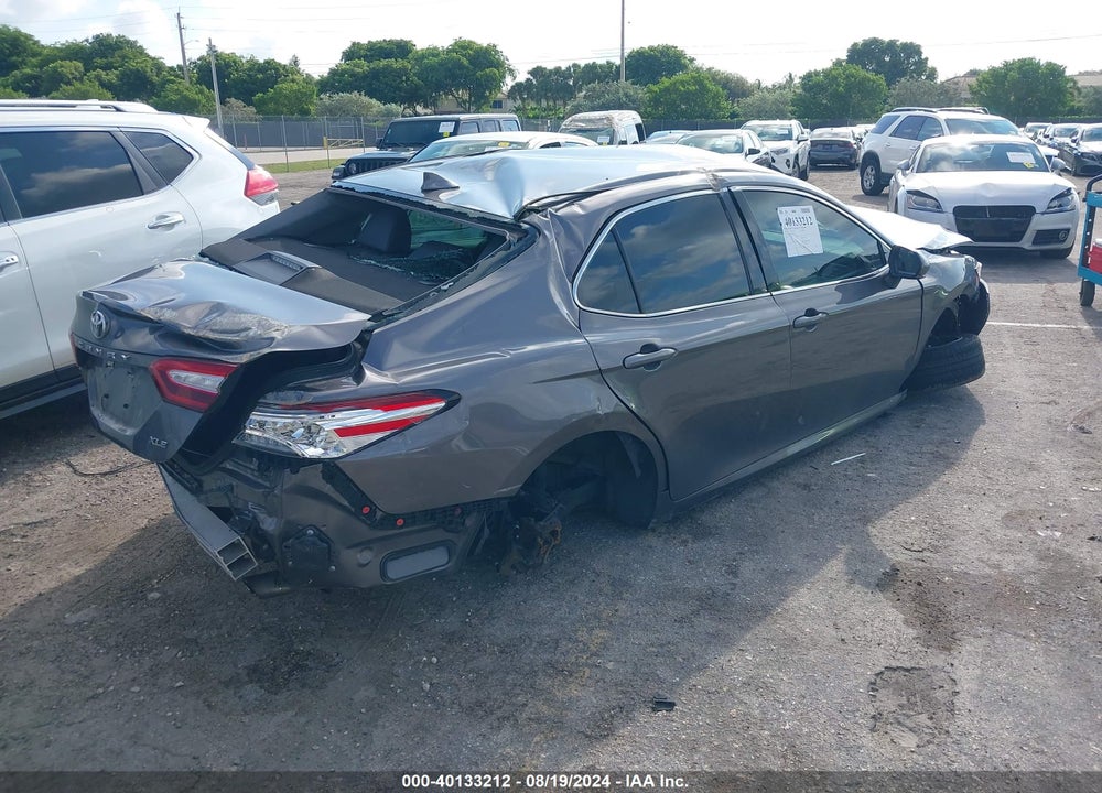 2020 TOYOTA CAMRY XLE VIN: 4T1F11AK2LU934523