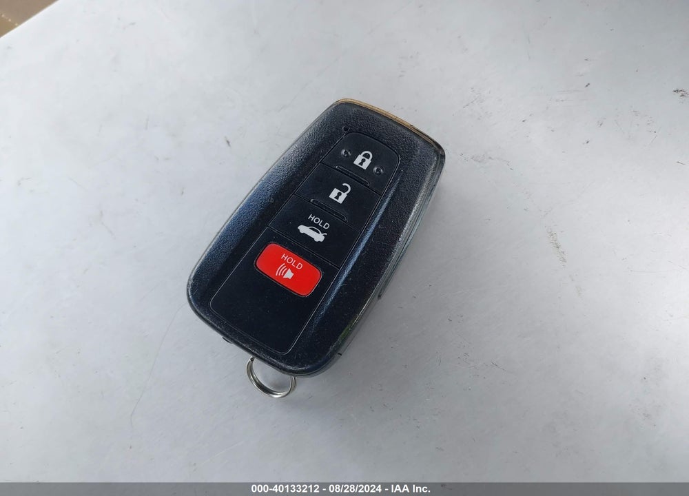 2020 TOYOTA CAMRY XLE VIN: 4T1F11AK2LU934523