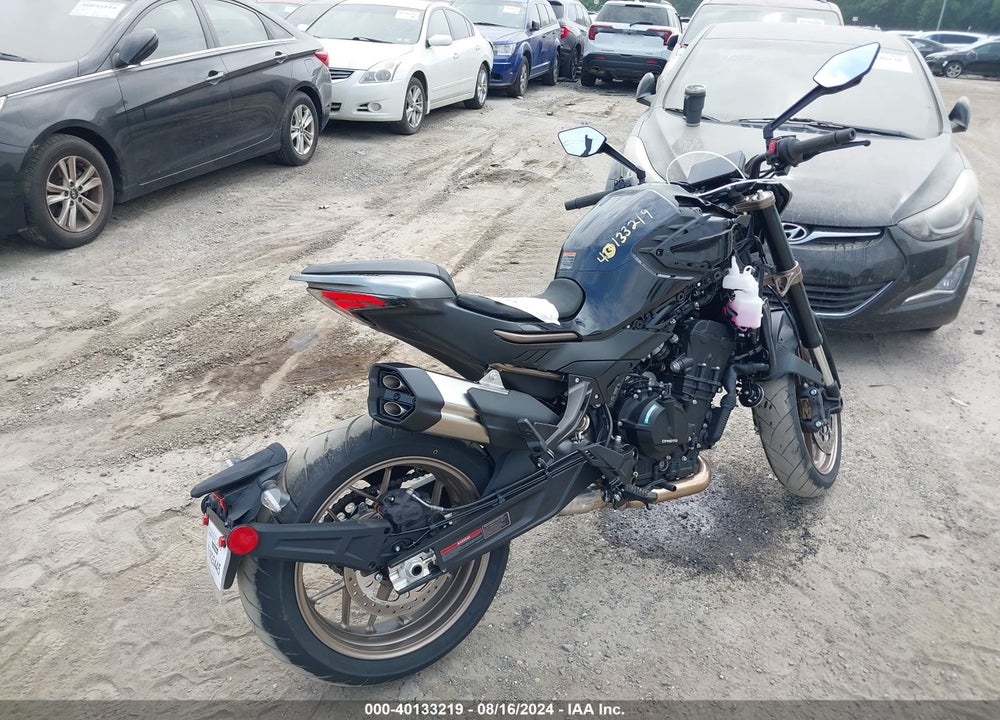 2024 CF MOTO 800NK VIN: LCEPEYL40R6000393
