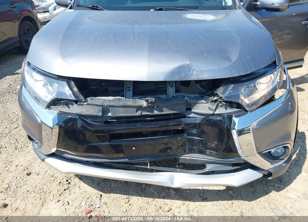 2018 MITSUBISHI OUTLANDER SE VIN: JA4AD3A33JJ003113