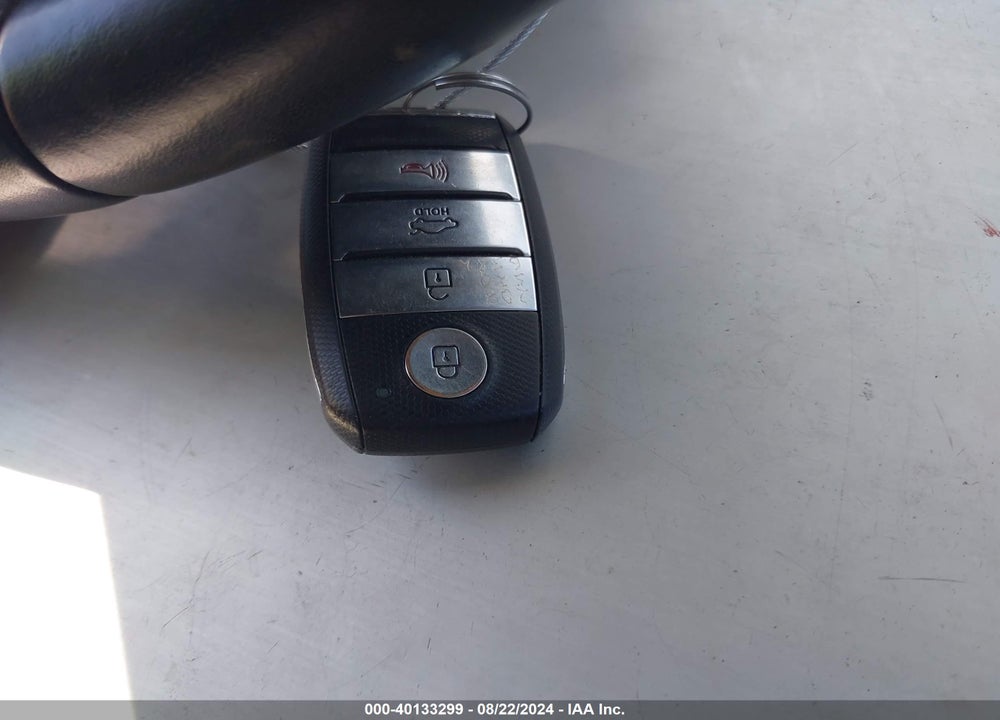 2018 KIA OPTIMA EX VIN: 5XXGU4L30JG205107