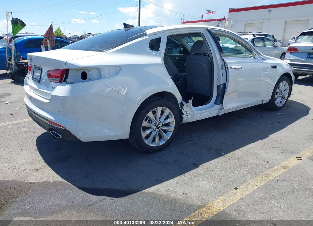 2018 KIA OPTIMA EX VIN: 5XXGU4L30JG205107