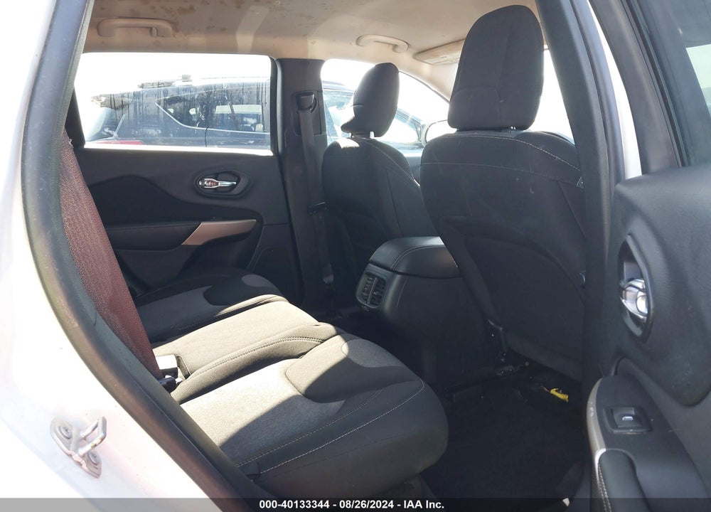 2017 JEEP CHEROKEE SPORT FWD VIN: 1C4PJLAB1HW663437