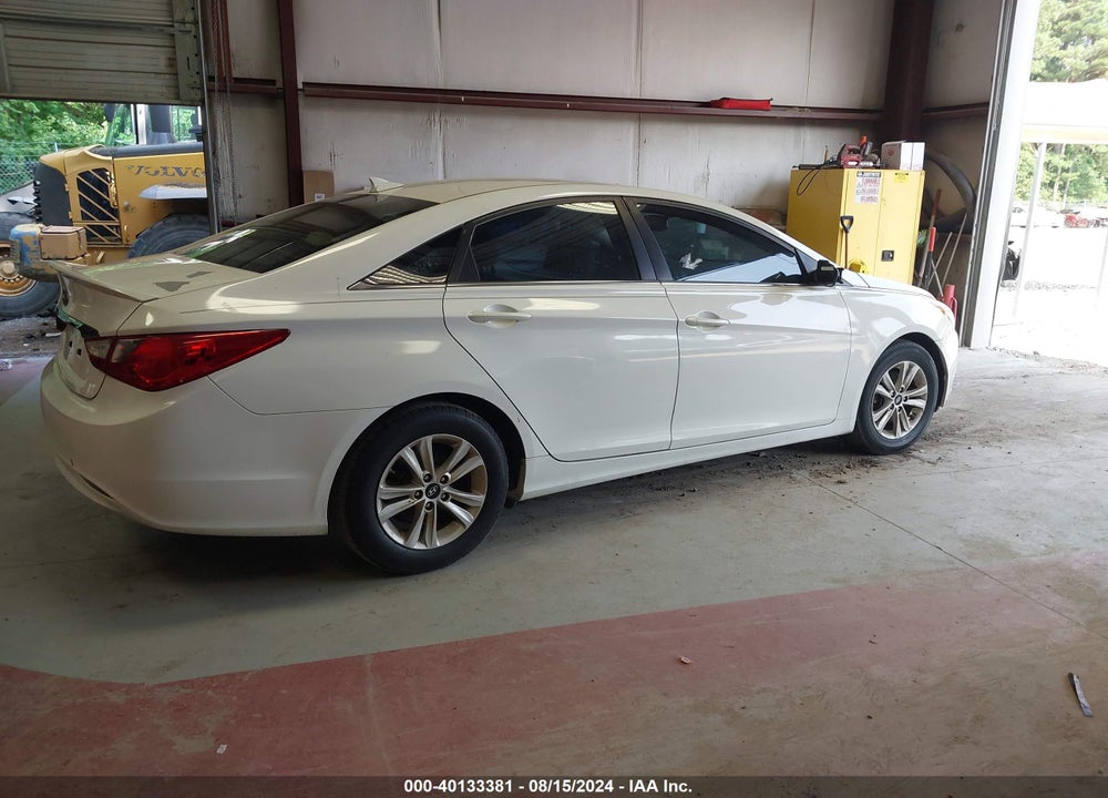 2013 HYUNDAI SONATA GLS VIN: 5NPEB4AC1DH778347
