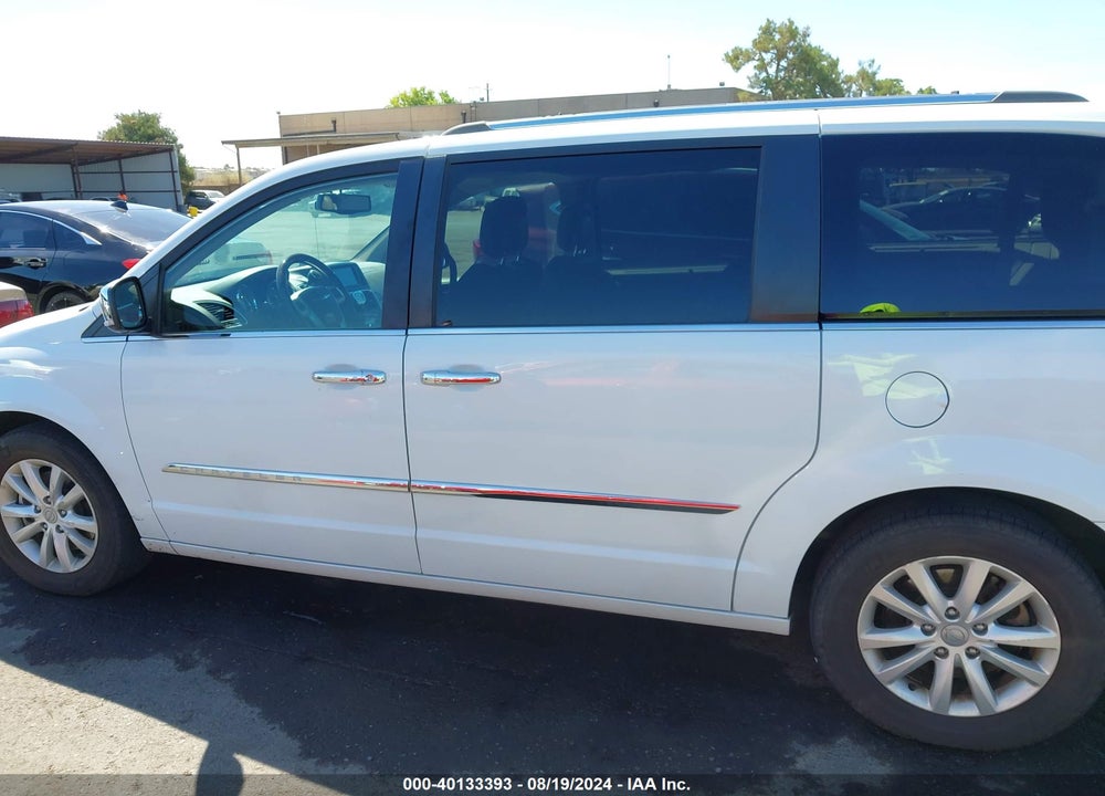 2015 CHRYSLER TOWN & COUNTRY LIMITED PLATINUM VIN: 2C4RC1GGXFR711047