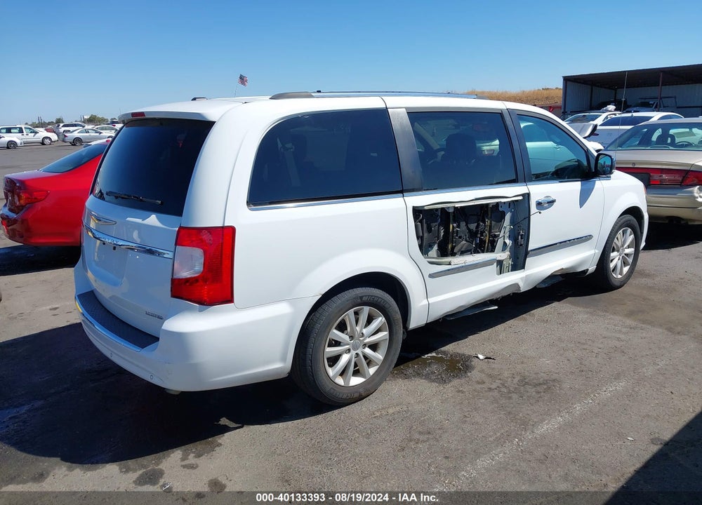 2015 CHRYSLER TOWN & COUNTRY LIMITED PLATINUM VIN: 2C4RC1GGXFR711047