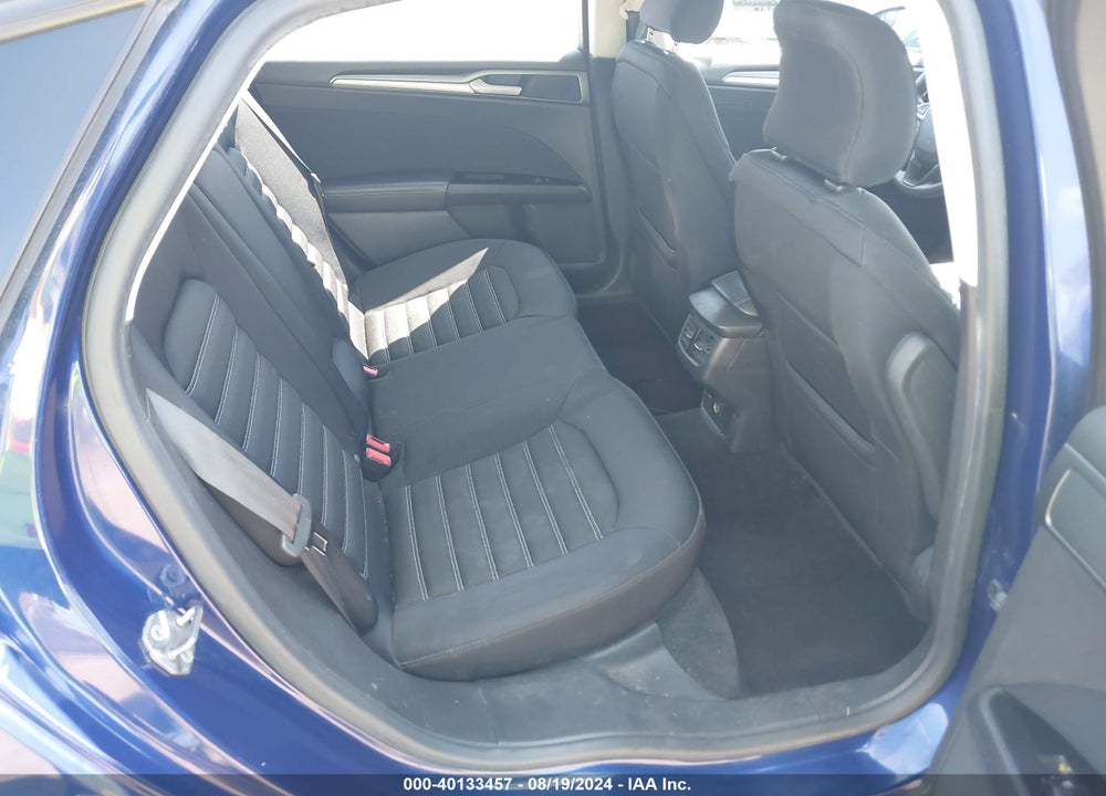 2015 FORD FUSION SE VIN: 3FA6P0H79FR275629