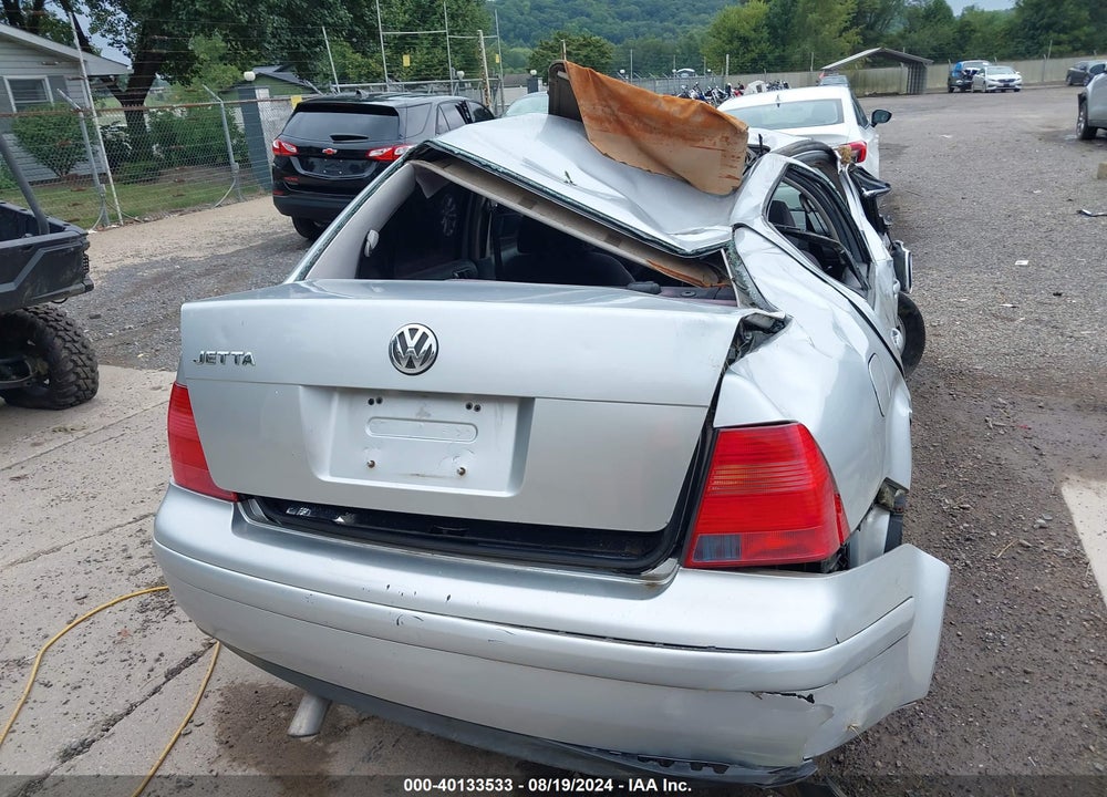 2002 VOLKSWAGEN JETTA GLS VIN: 3VWSB69M52M085278