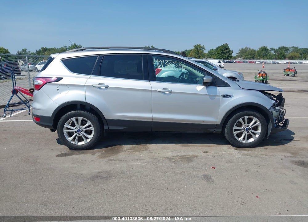 2017 FORD ESCAPE SE VIN: 1FMCU9GD1HUC63323
