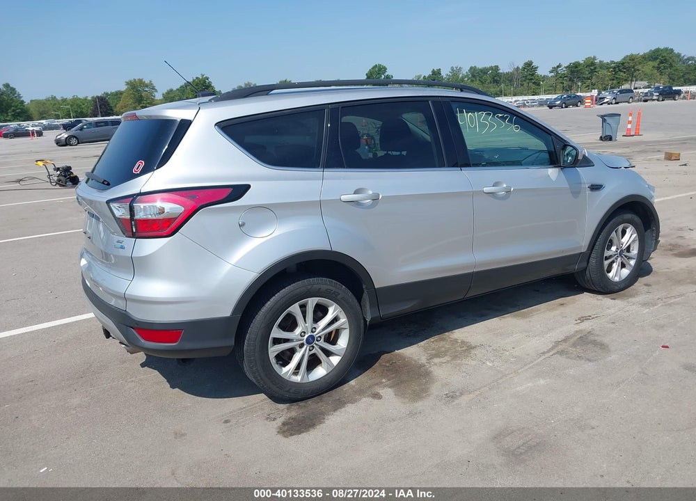 2017 FORD ESCAPE SE VIN: 1FMCU9GD1HUC63323