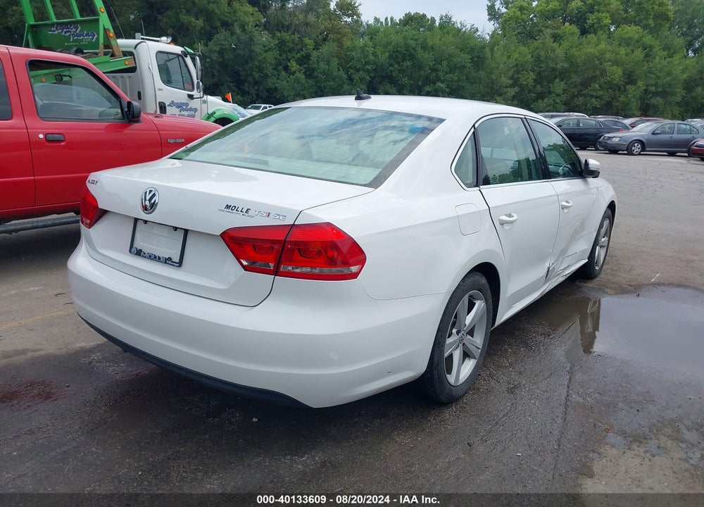 2014 VOLKSWAGEN PASSAT VIN: 1VWBS7A35EC055941