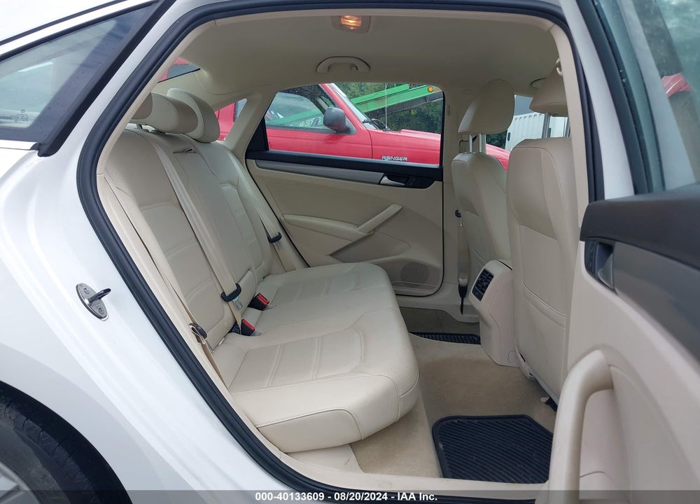 2014 VOLKSWAGEN PASSAT VIN: 1VWBS7A35EC055941