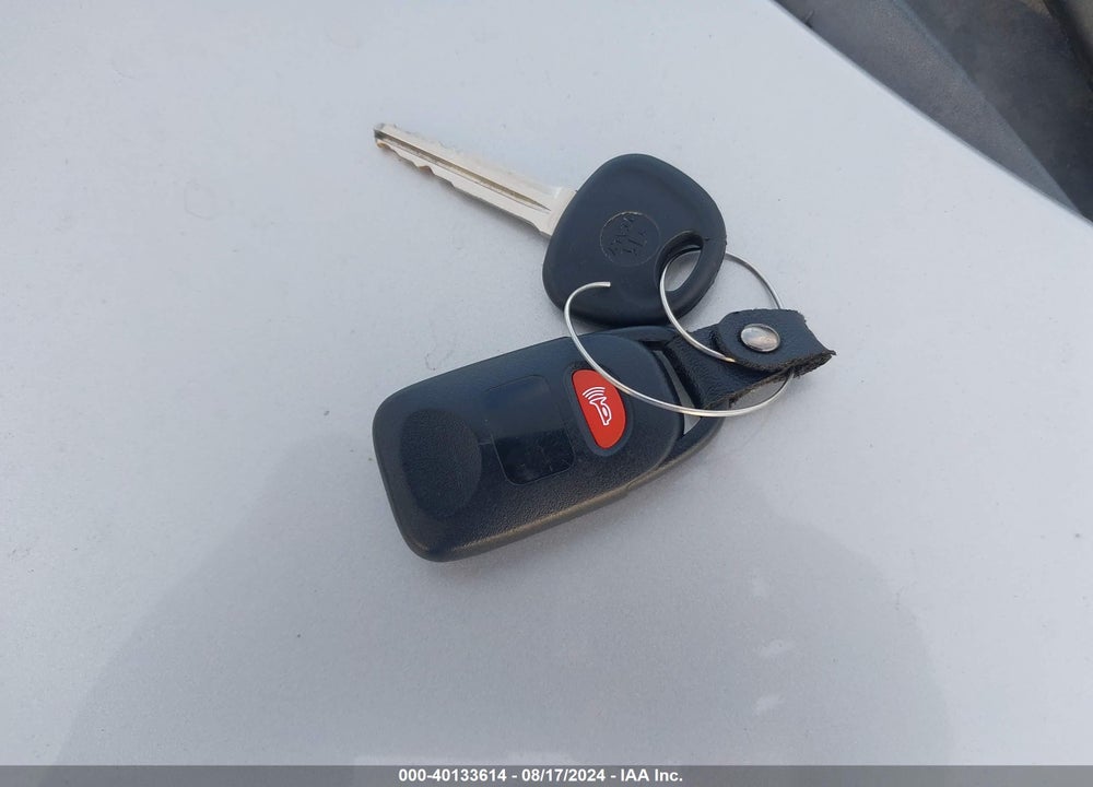 2013 HYUNDAI ELANTRA GLS VIN: 5NPDH4AE0DH427599