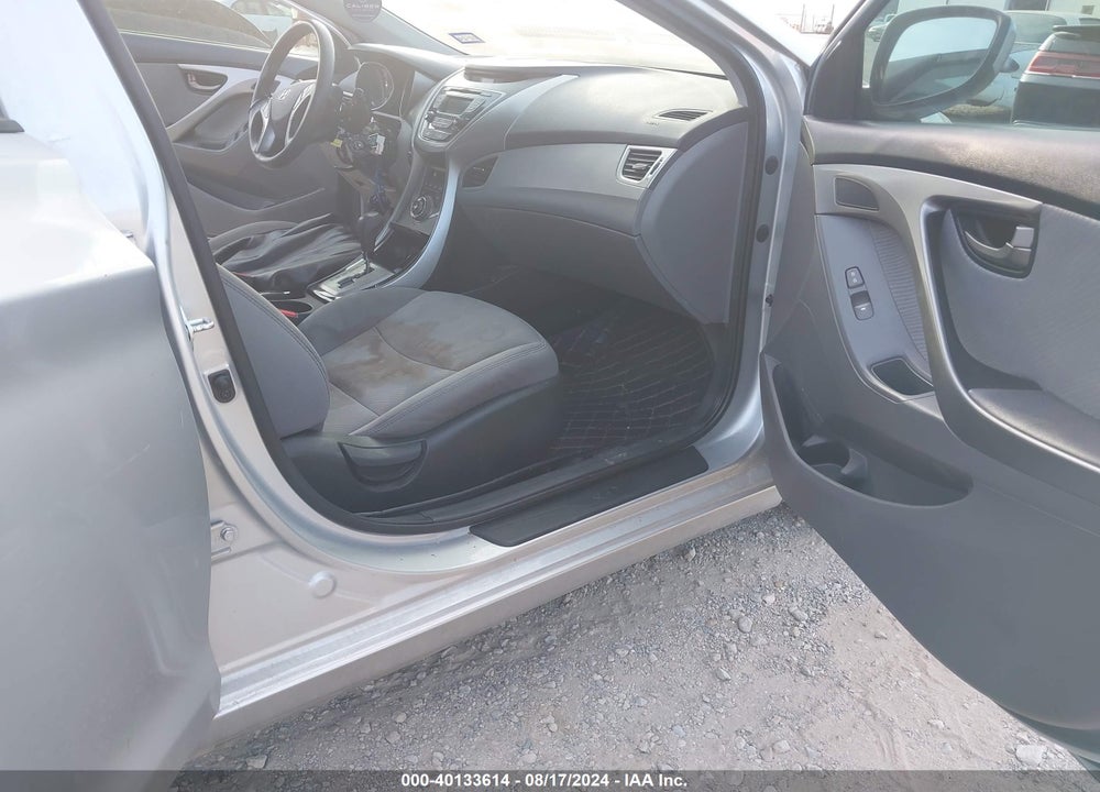 2013 HYUNDAI ELANTRA GLS VIN: 5NPDH4AE0DH427599