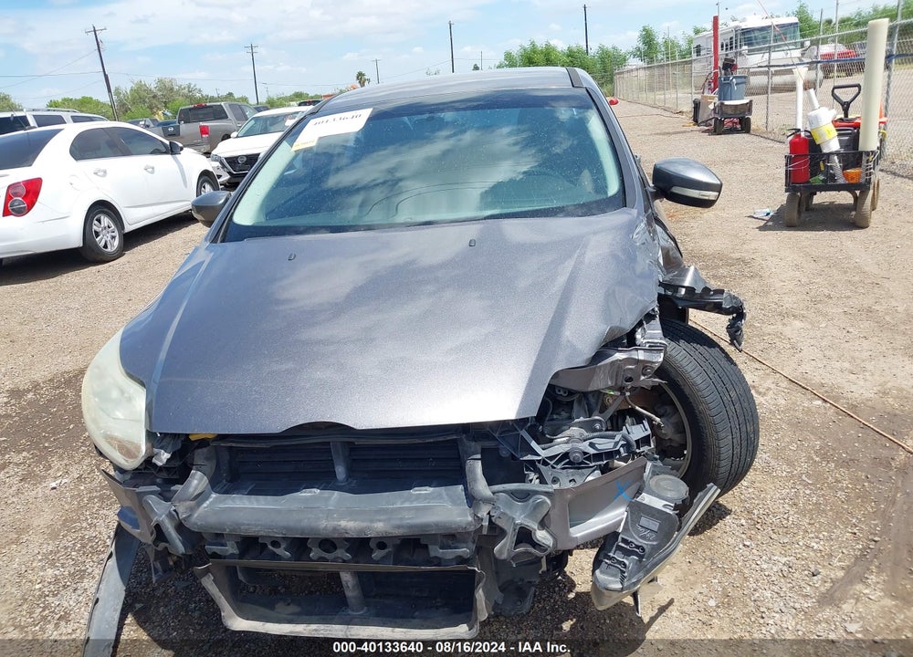 2014 FORD FOCUS SE VIN: 1FADP3F27EL390078