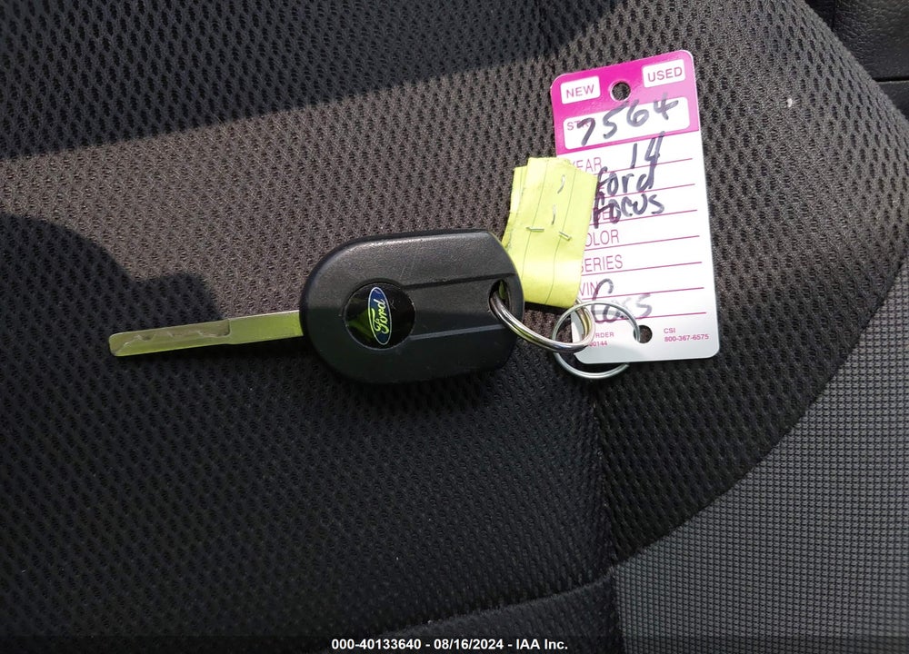 2014 FORD FOCUS SE VIN: 1FADP3F27EL390078