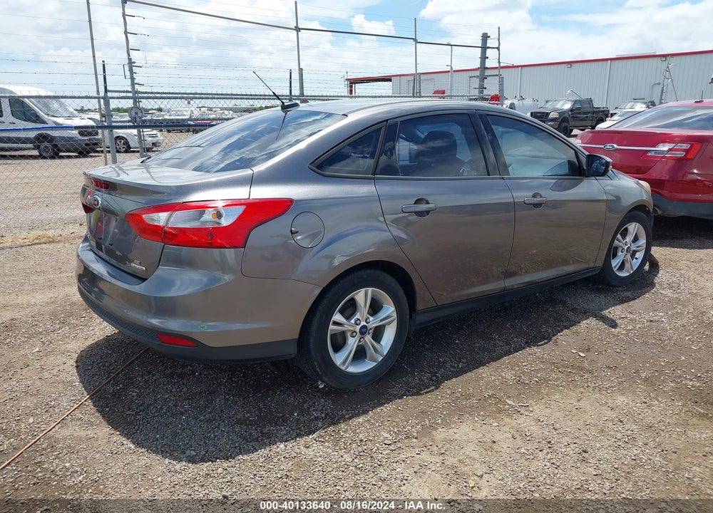 2014 FORD FOCUS SE VIN: 1FADP3F27EL390078