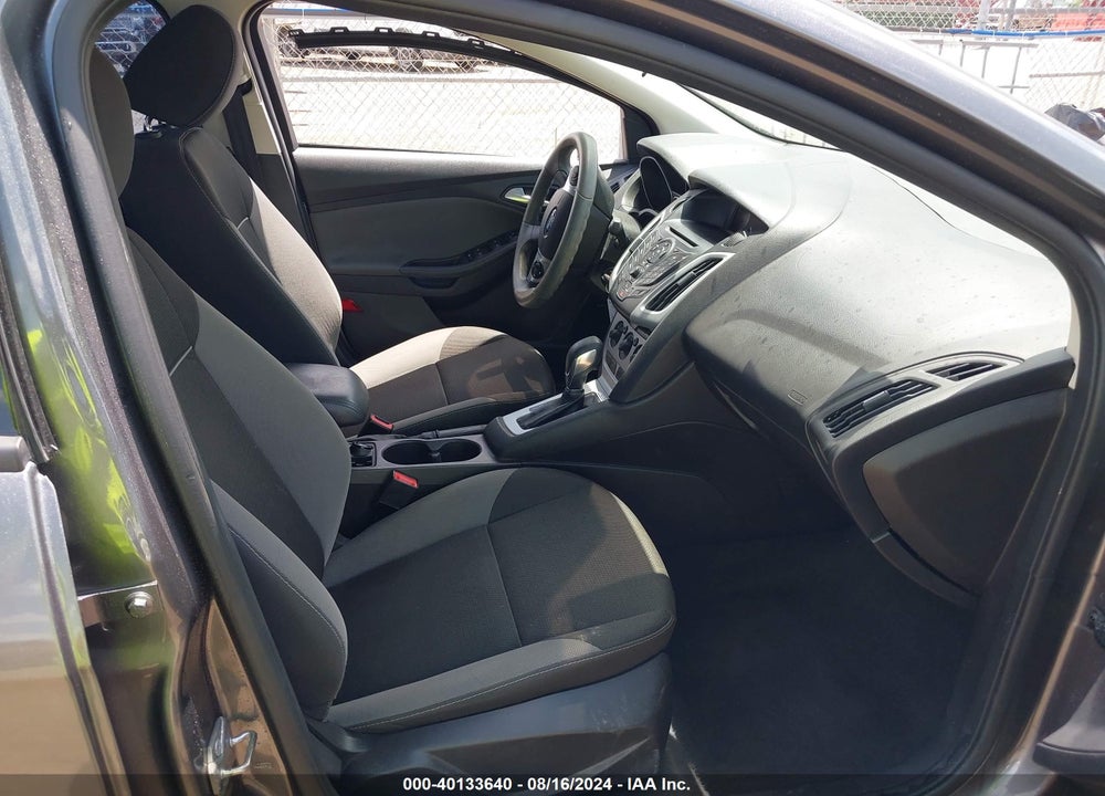2014 FORD FOCUS SE VIN: 1FADP3F27EL390078