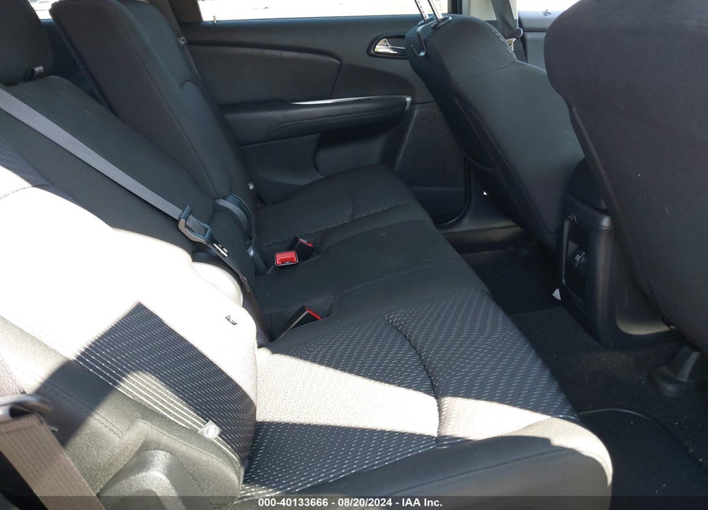 2019 DODGE JOURNEY SE VIN: 3C4PDCBB7KT852757