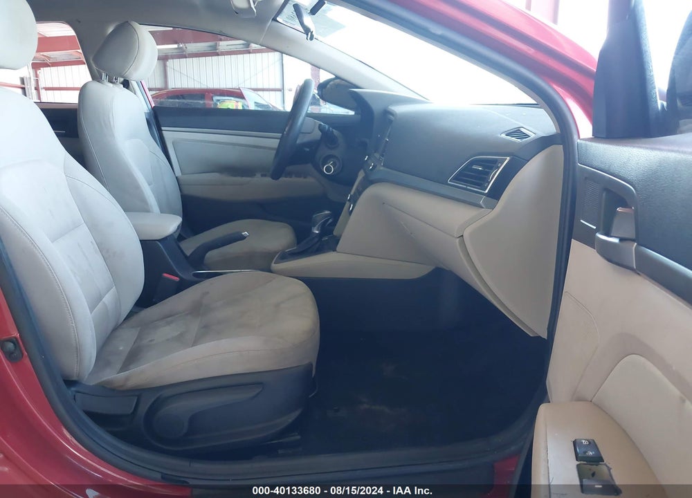 2017 HYUNDAI ELANTRA SE VIN: 5NPD84LF2HH047515