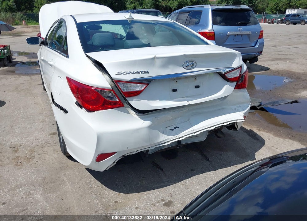 2014 HYUNDAI SONATA GLS VIN: 5NPEB4AC9EH942302