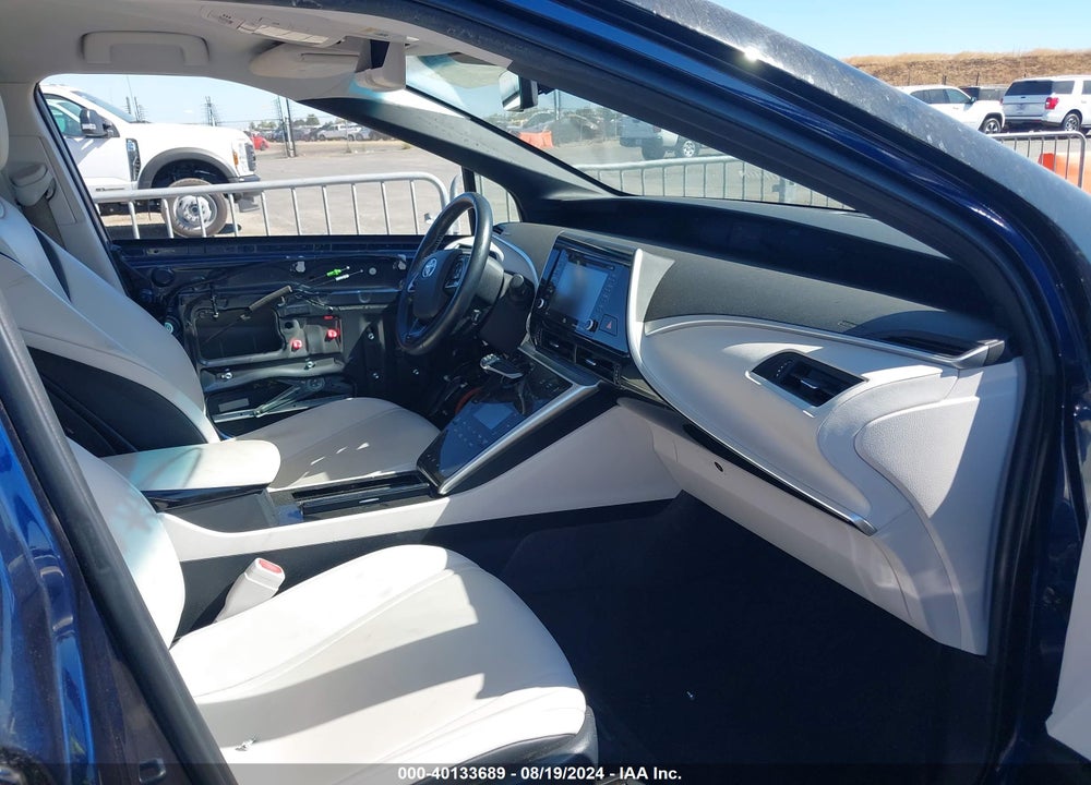 2018 TOYOTA MIRAI VIN: JTDBVRBD8JA005036