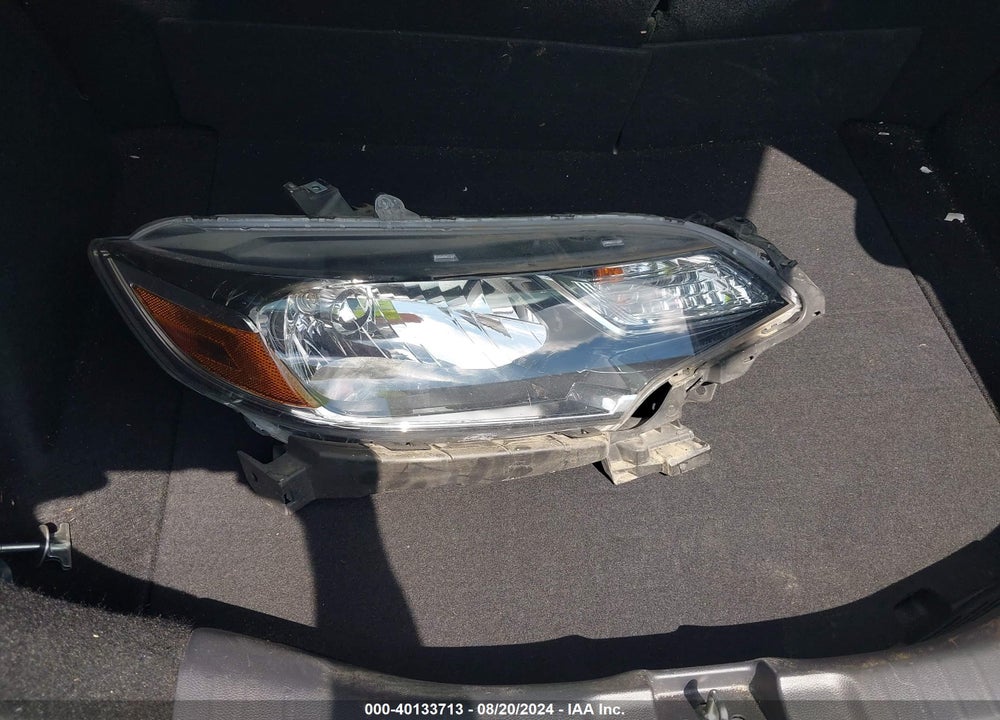 2018 HONDA FIT VIN: 3HGGK5H49JM733337