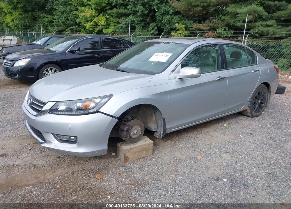 2013 HONDA ACCORD VIN: 1HGCR2F85DA084359