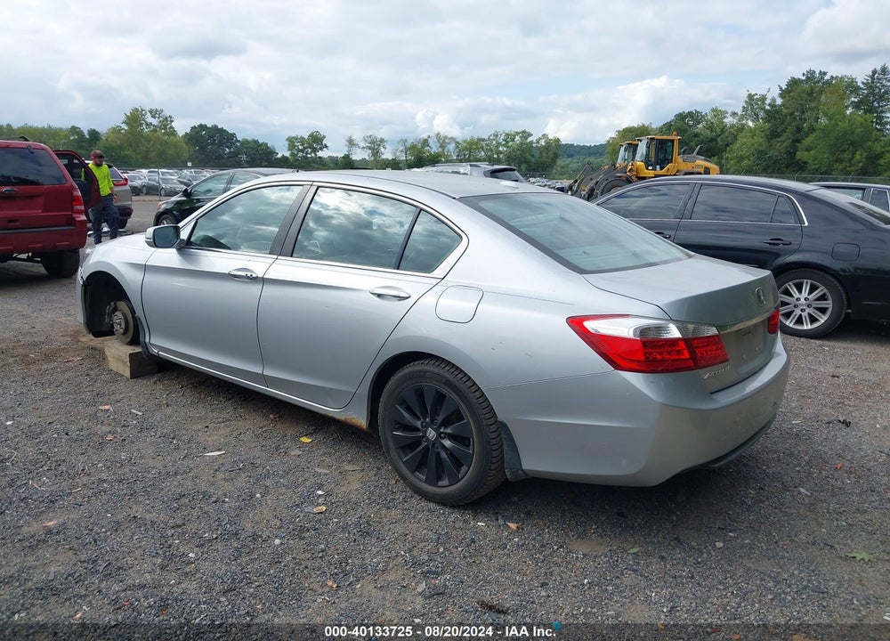 2013 HONDA ACCORD VIN: 1HGCR2F85DA084359