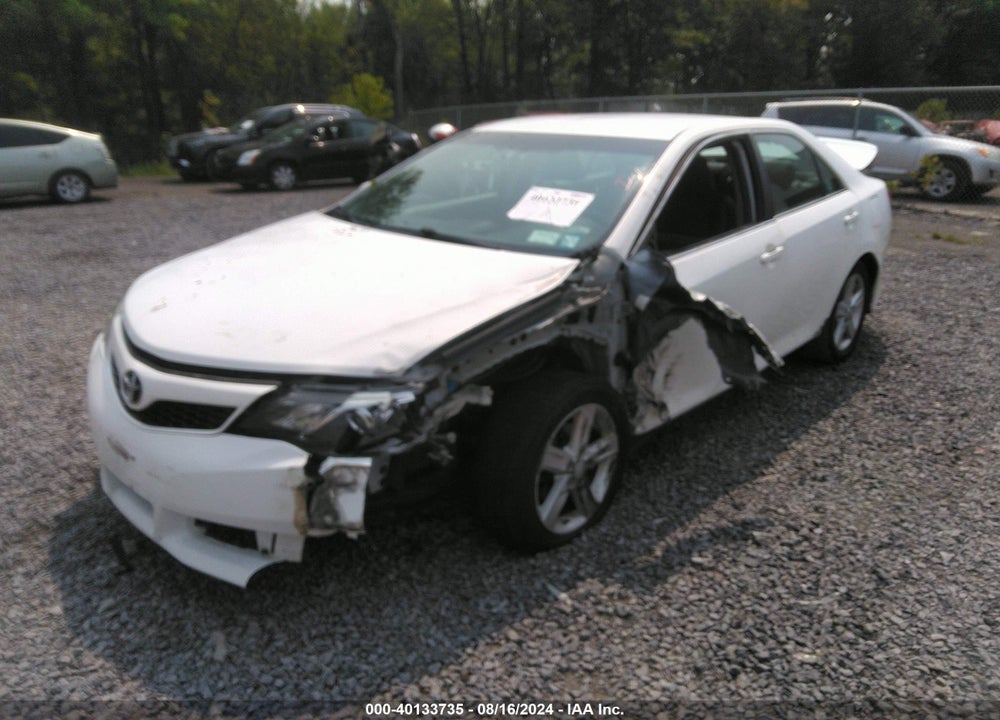 2014 TOYOTA CAMRY SE VIN: 4T1BF1FK8EU774918