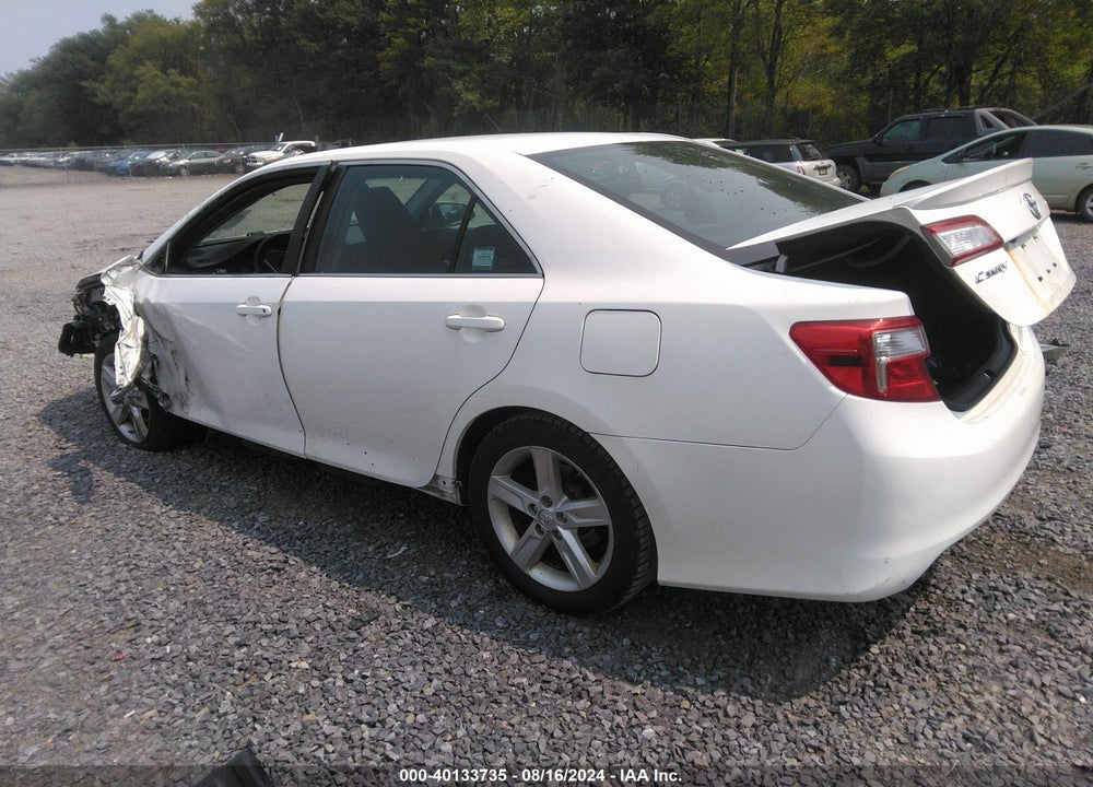 2014 TOYOTA CAMRY SE VIN: 4T1BF1FK8EU774918