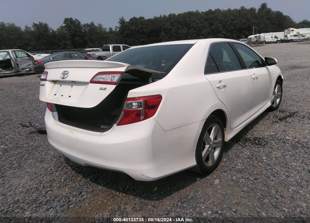 2014 TOYOTA CAMRY SE VIN: 4T1BF1FK8EU774918