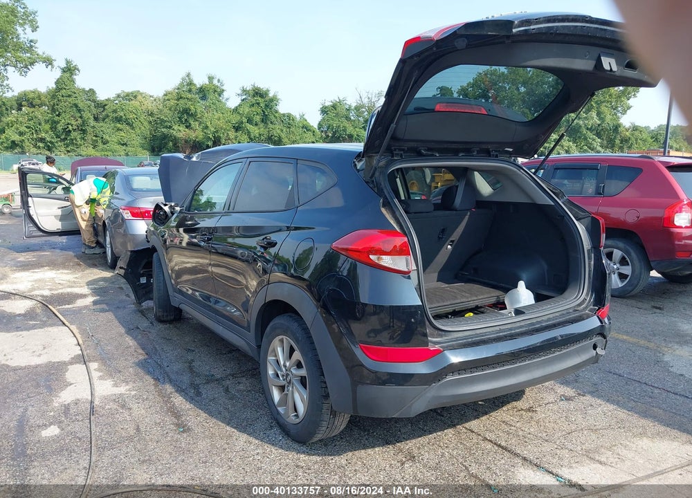 2016 HYUNDAI TUCSON SE VIN: KM8J23A4XGU125474