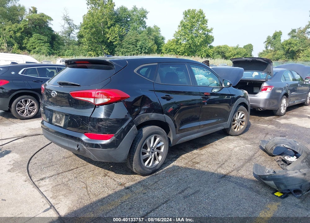 2016 HYUNDAI TUCSON SE VIN: KM8J23A4XGU125474