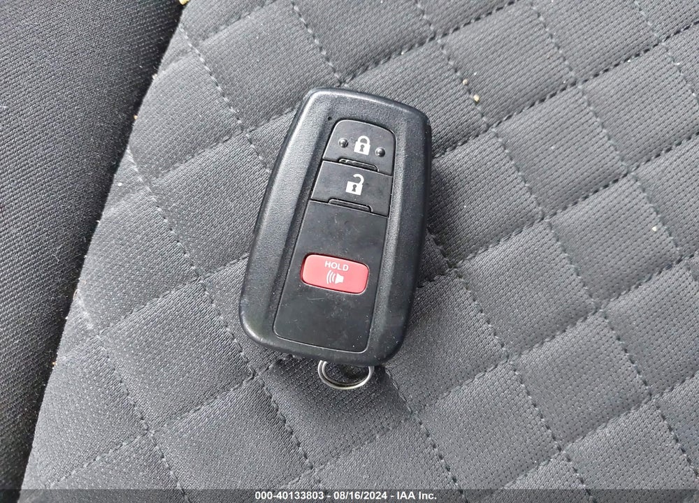 2020 TOYOTA C-HR XLE VIN: JTNKHMBX0L1088268