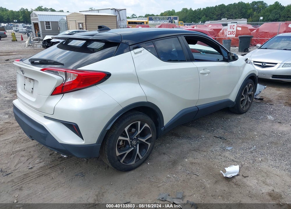 2020 TOYOTA C-HR XLE VIN: JTNKHMBX0L1088268