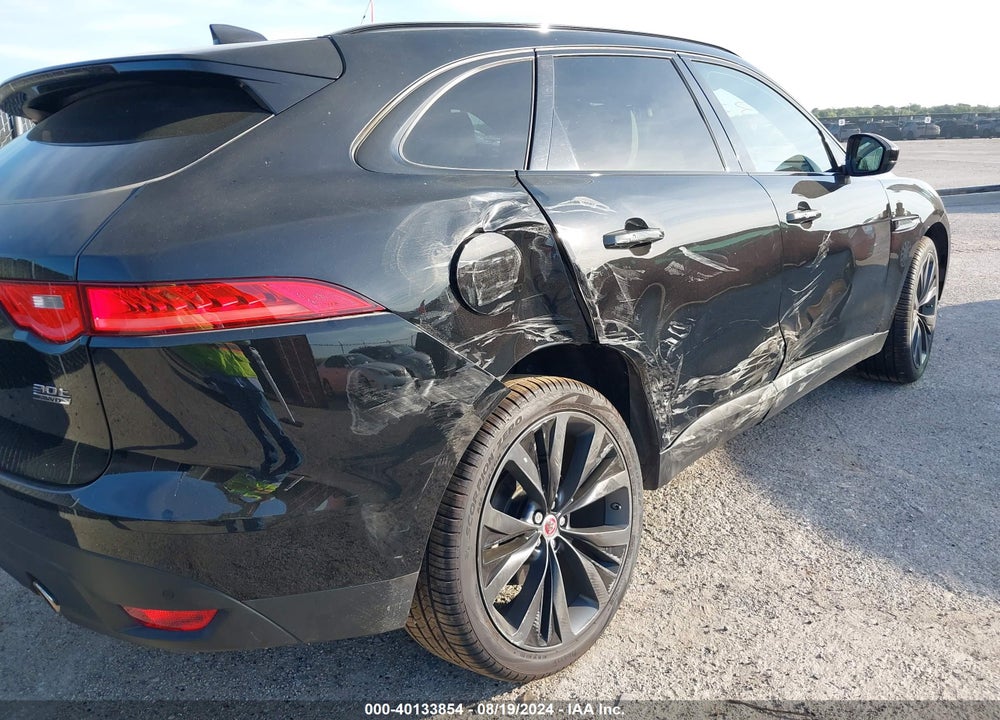 2018 JAGUAR F-PACE 30T PRESTIGE VIN: SADCK2GX4JA294749