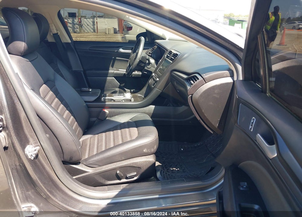 2018 FORD FUSION HYBRID SE VIN: 3FA6P0LU4JR193233