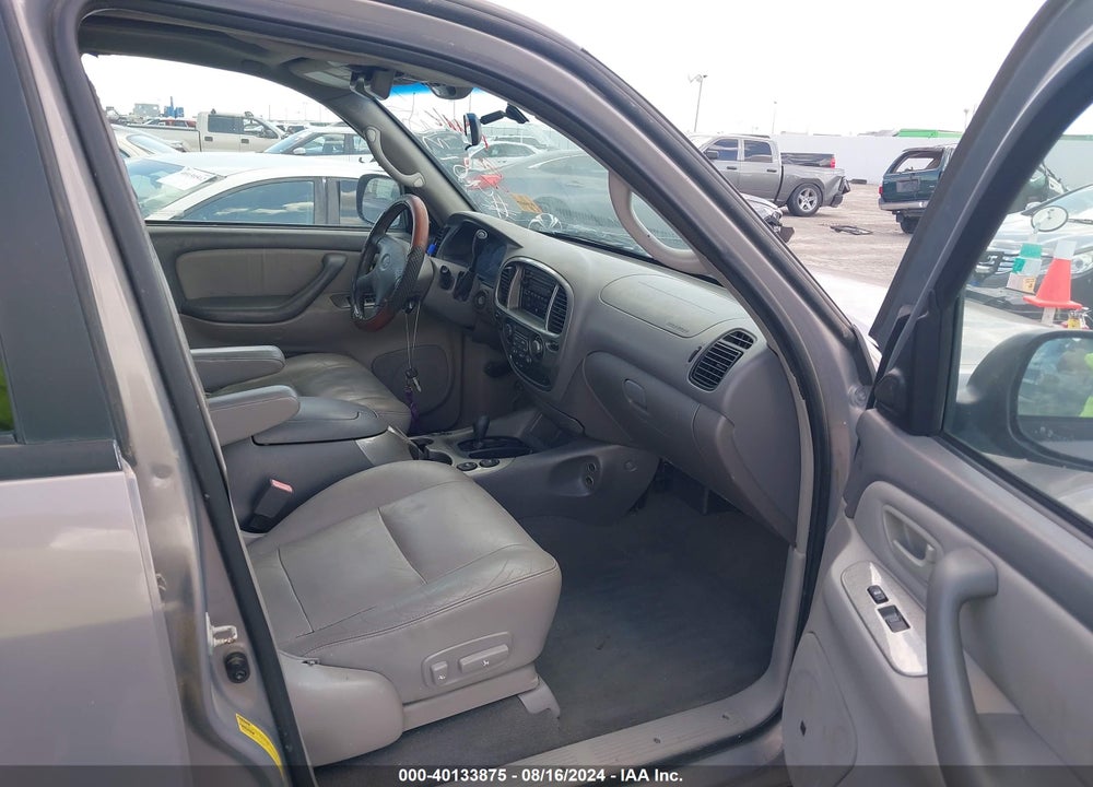 2002 TOYOTA SEQUOIA LIMITED V8 VIN: 5TDBT48A52S133065